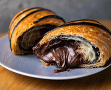 Load image into Gallery viewer, PAIN AU NUTELLA
